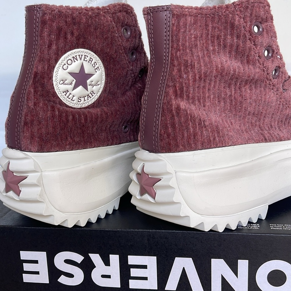 Converse WMNS А03252С CTAS
RUN STAR HIKE HI
DARK WINE/SADDLE/EGRET
Sneakers - Picture 15 of 16